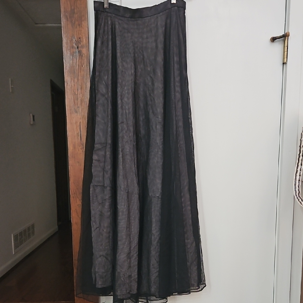 Elegant Black Maxi Skirt With Sliver Liner From Blushe By Spiegl Size 10